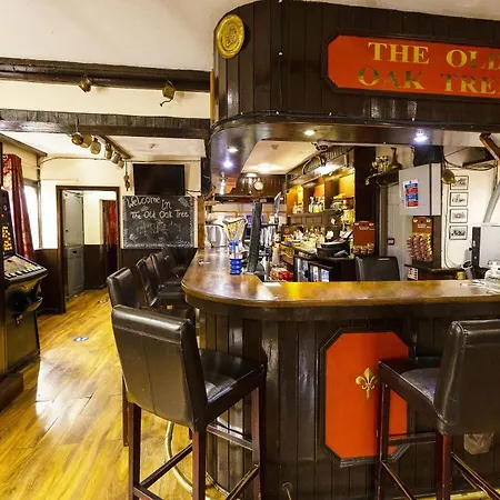 Old Oak Tree Inn-2