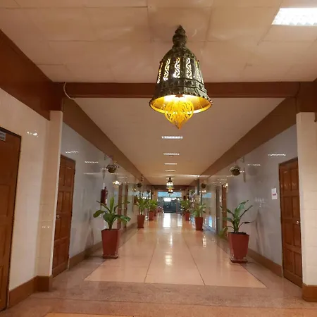Suriwong Chumphon Hotel-3