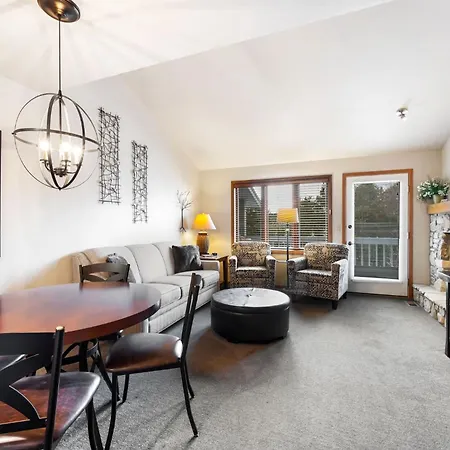 Evergreen Hill Condominiums-2