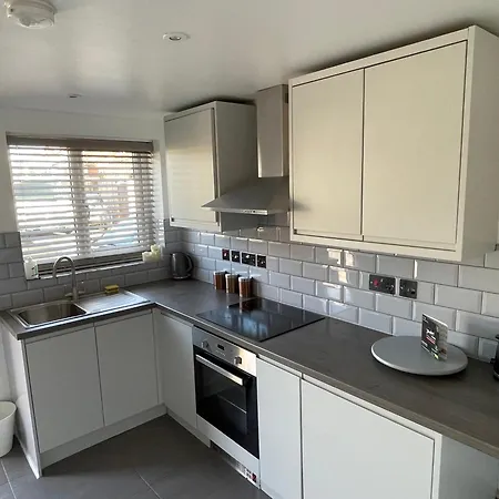 Welcome Rooms 55B- Self Check-In Whole Apartment Fully Refurbished-2
