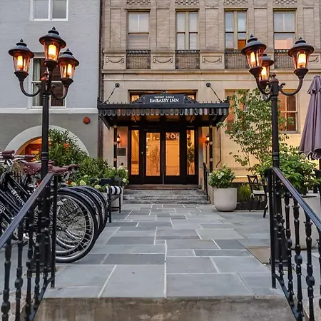 Dupont Circle Embassy Inn By Found-3