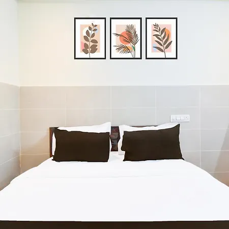 Hotel O Gk Grand-3