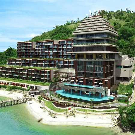 Katamaran Hotel & Resort Komodo-3