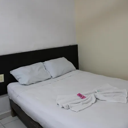 Oyo Hotel Colibri-2
