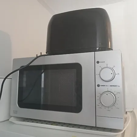 Entire Flat- Walking Distance To Kings Cross-2