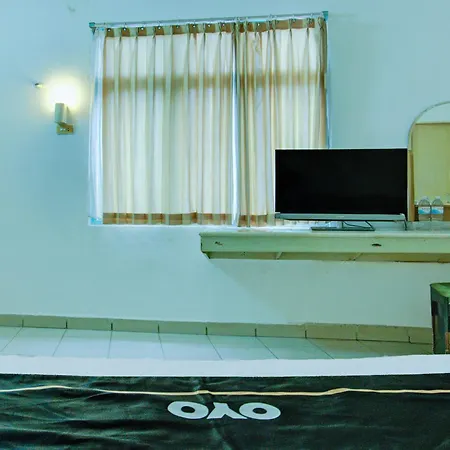 Townhouse Oak Palembang Near Jembatan Ampera Formerly Azzura Hotel-2