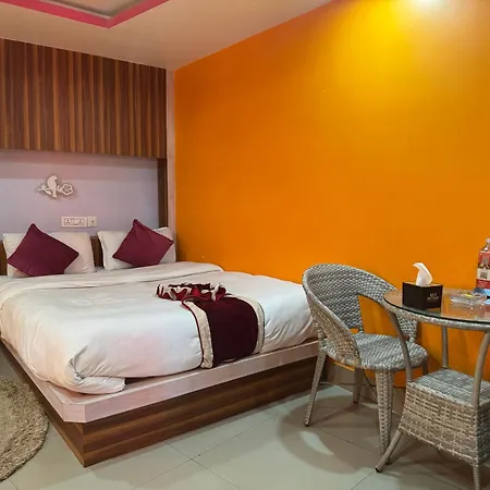 Om Tandoori Hotel-2