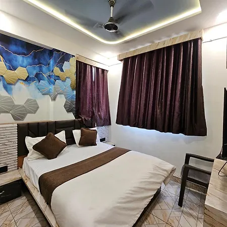 Hotel Rising Gest Ahmedabad-2