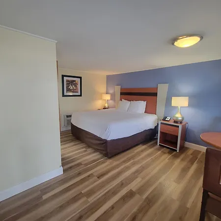Days Inn By Wyndham - Cape Cod-3