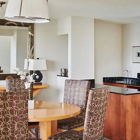 Doubletree By Hilton Hotel Berkeley Marina-2