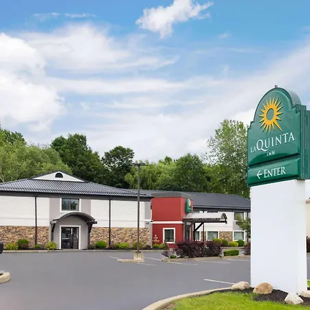 La Quinta Inn By Wyndham Buffalo Airport-3