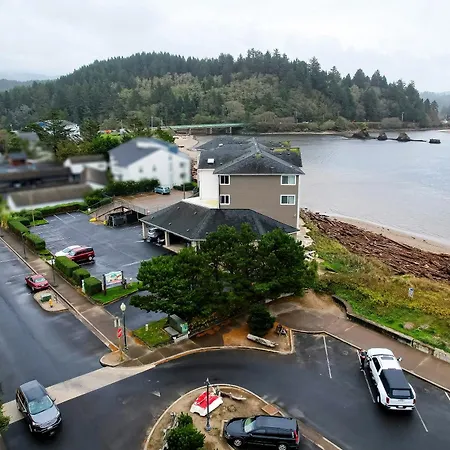 Siletz Bay Beachfront Hotel By Oyo Lincoln City-2