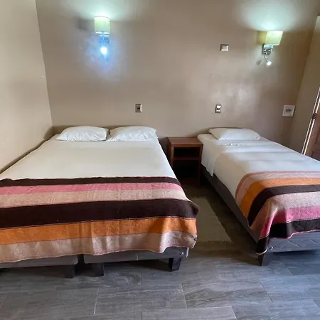 Hotel La Cochera-3