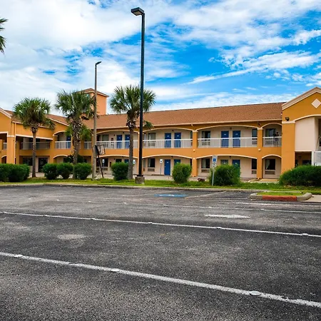 Island Inn By Oyo Galveston Beach, Tx-2