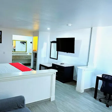 Three Rivers Executive Inn & Suites By Oyo-2