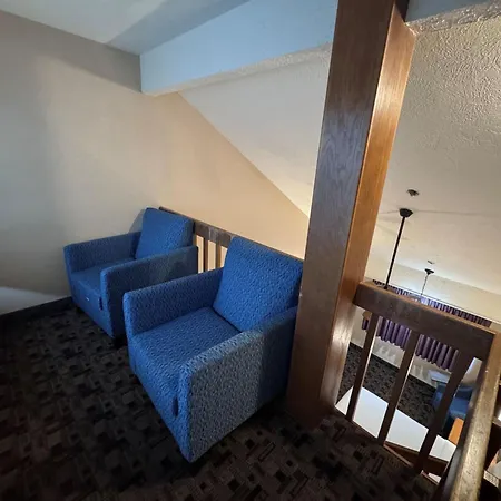 Promenade Inn & Suites Oceanfront-3