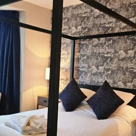 The Abbey Inn-3