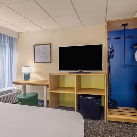 Spark By Hilton Clarks Summit-2