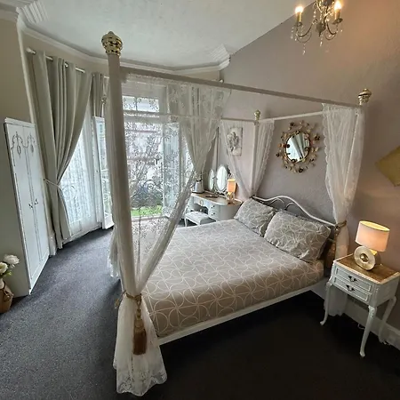 The Little Emily Guest House-3