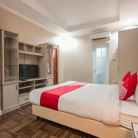 Capital O 371 Kwitang Guest House-2