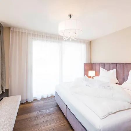 Prunner Luxury Suites - Adults Only-2