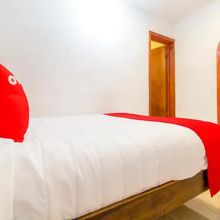OYO Hotel Las Nubes-3