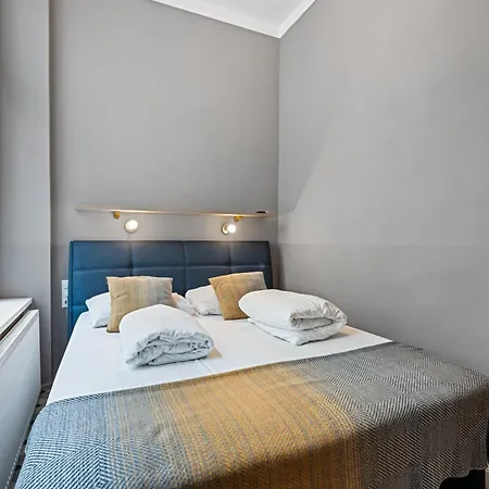 KH Opera Apartments-3