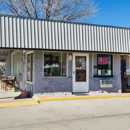 Rodeway Inn & Suites Raton-3
