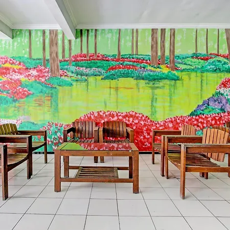 Super Oyo Capital O 93240 Candra Dewi Hotel-3
