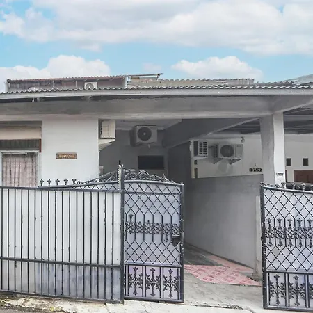 Spot On 93515 Pulo Gebang Guest House-2
