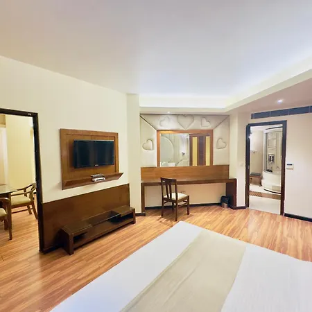 Hotel The Grand Manali - A River And Mountain View Resort, Manali #Private Parking #Gym-2