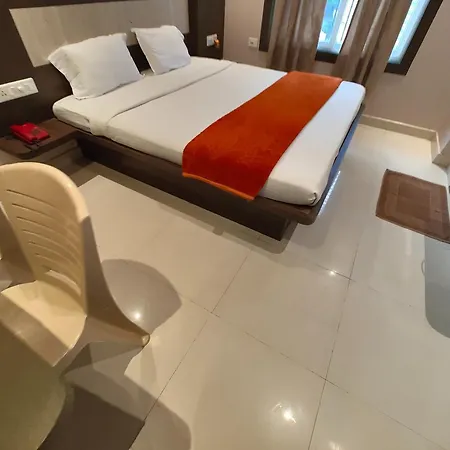 Hotel Home Town Puri Near Golden Beach And Temple - Fully-Air-Conditioned-With-Lift-Wifi-Home Style-Food Menu-And Parking Facilities - Book Now-3