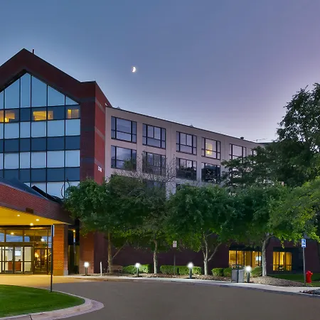 Hotel Auburn Hills-2