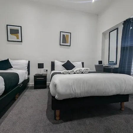 Oyo Firs Lodge London Heathrow-2