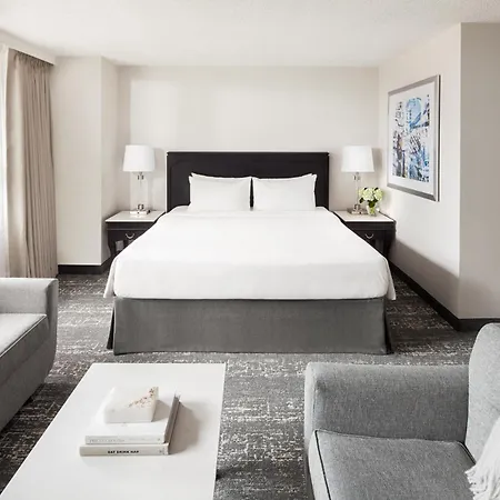 Chelsea Hotel Toronto-3