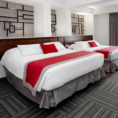 Ramada Plaza by Wyndham Leon-2