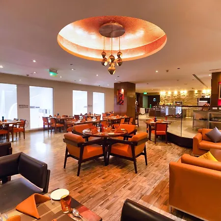 Hilton Garden Inn New Delhi/Saket-2
