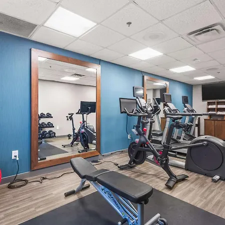 Hampton Inn Columbus-North-3