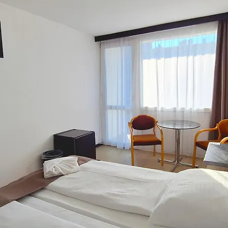 Hotel Hungária-3