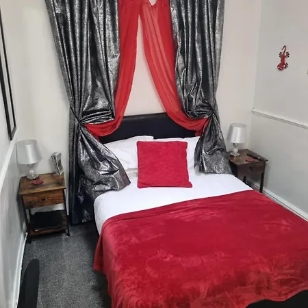 Virginia Cottage Guest House-2