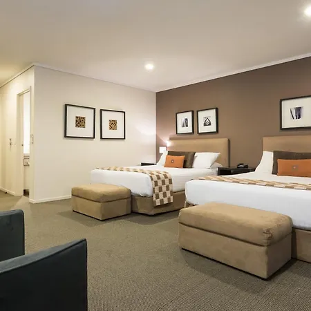 Hotel On Devonport-3