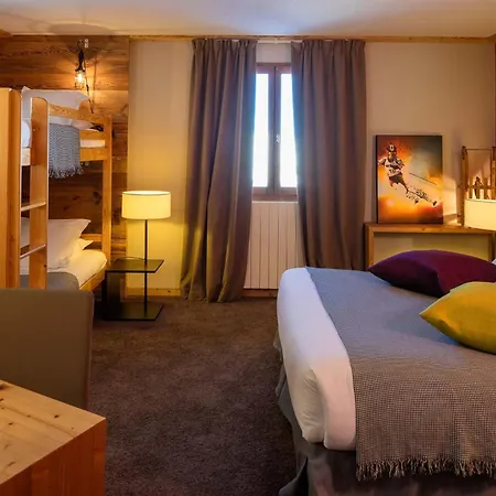 Hillary Hotel-3