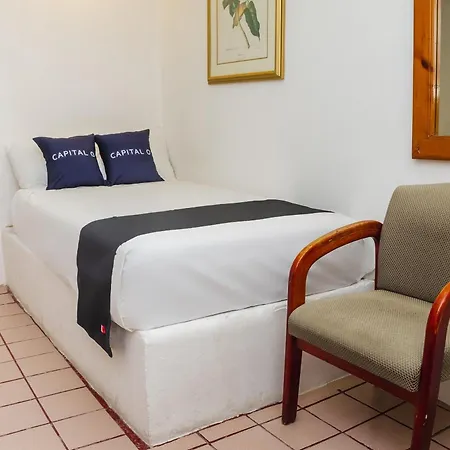 Capital O Hotel Dos Mares, Cabo San Lucas-3