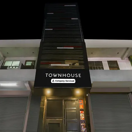 Super Townhouse Jagatpura Downtown-3