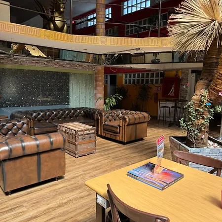 Downtown Treasure Place-2