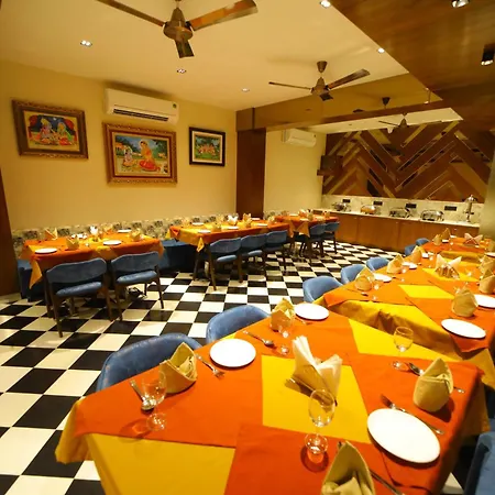 The Sky Imperial Hotel Sugam - 10 Meters From Shrinathji Temple-3