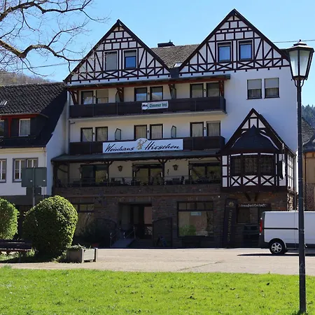 Weinhaus Hirschen Bruttig-2