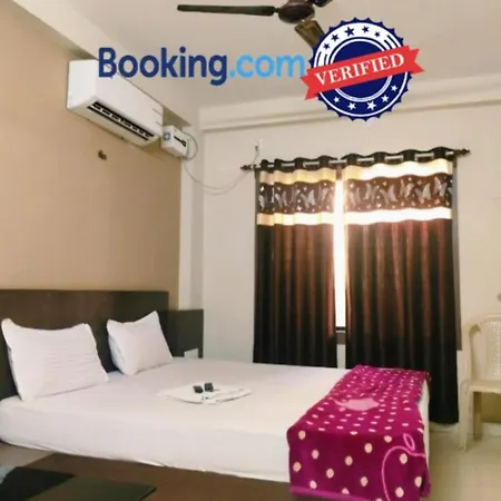 Hotel Uk Palace Puri Near Sea Beach Sea View Room - Luxury & Spacious Room - Near Temple With Prime Location Wifi- Lift And Parking Facilities - Book Now-2