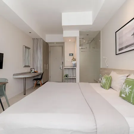 Bali Bustle Kuta Coliving & Coworking Space-3