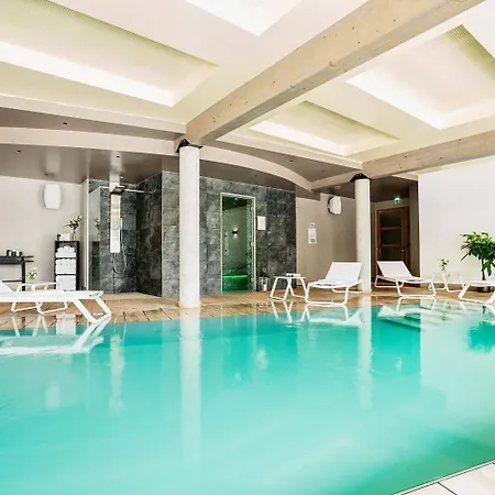 Best Western Premier Hotel De La Cite Royale-3